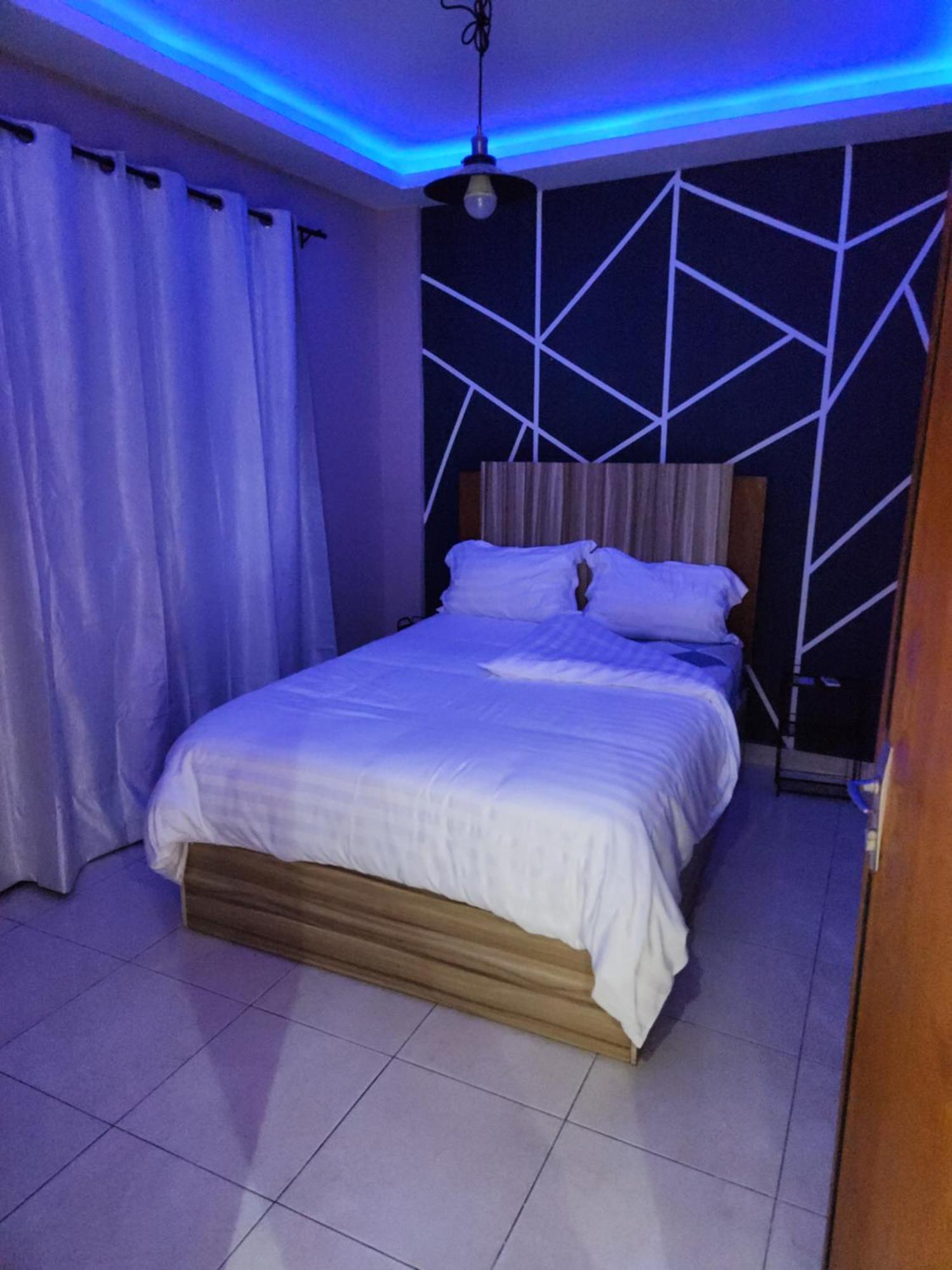 Ferienwohnung Meuble 1Ch 2E Ch Dispo Avec Un Supplement E1D Douala Zimmer foto